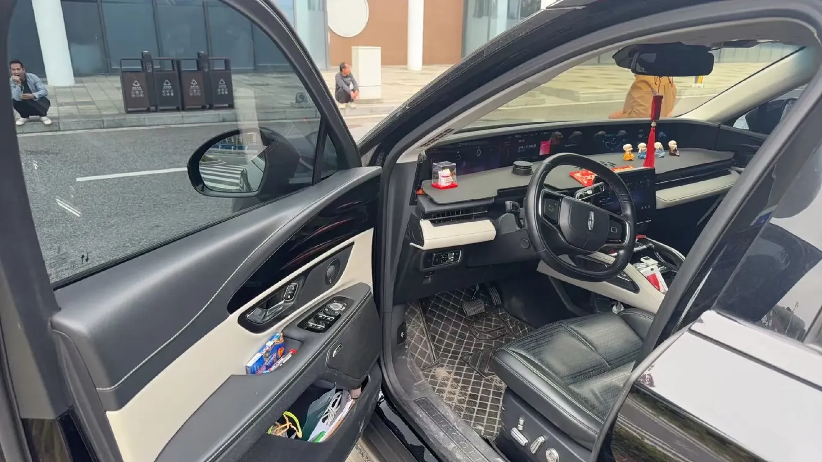 2023 Lincoln Nautilus 2.0T 261HP L4 8AT,autocango,china used car exporter,china ev exporter,chinese used car exporter,chinese used ev exporter