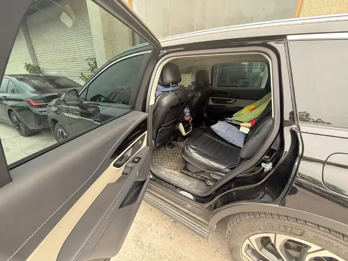 2023 Lincoln Nautilus 2.0T 261HP L4 8AT,autocango,china used car exporter,china ev exporter,chinese used car exporter,chinese used ev exporter