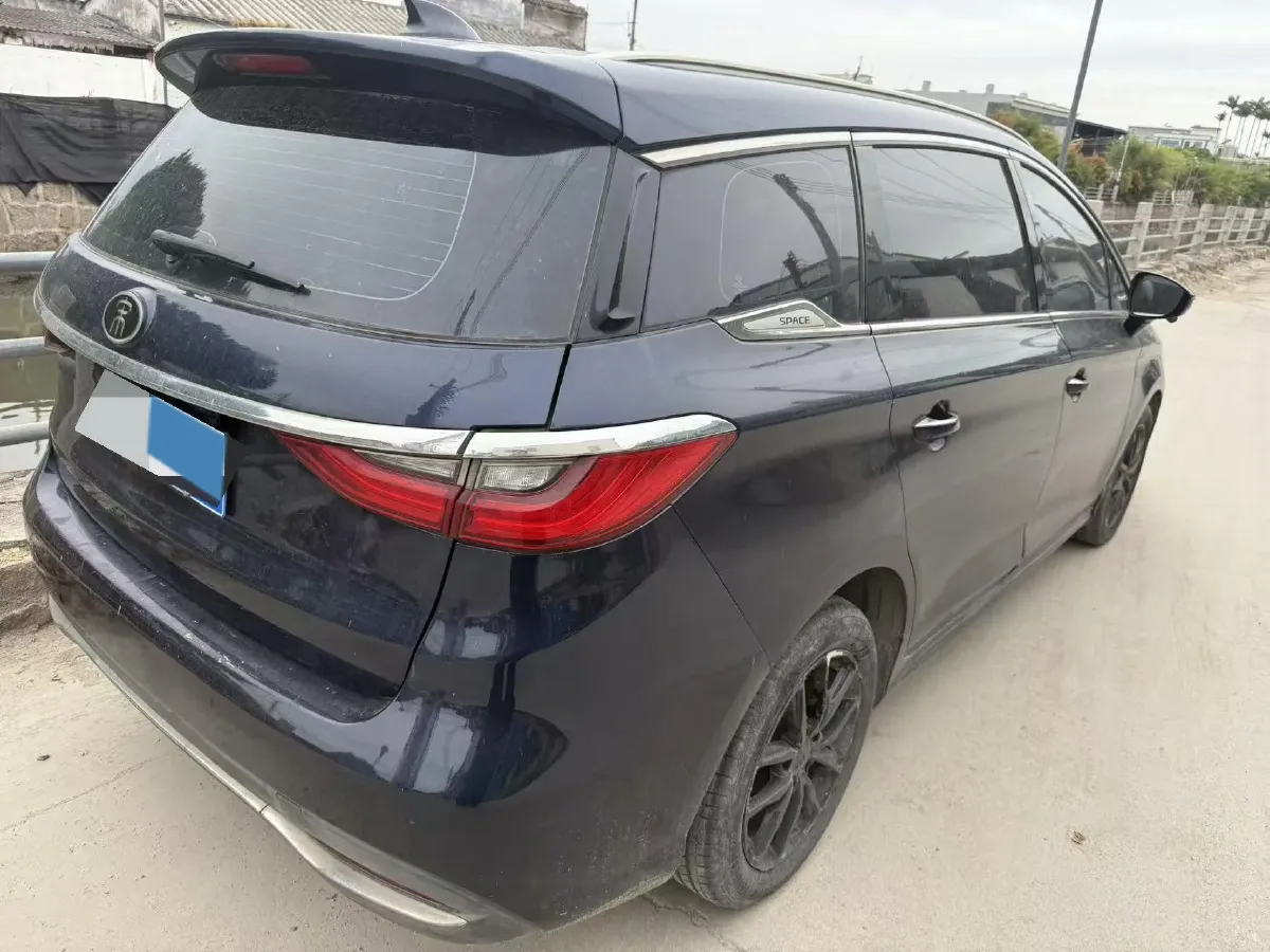 2017 BYD Song MAX 1.5T 154HP L4 6DCT,autocango,china used car exporter,china ev exporter,chinese used car exporter,chinese used ev exporter