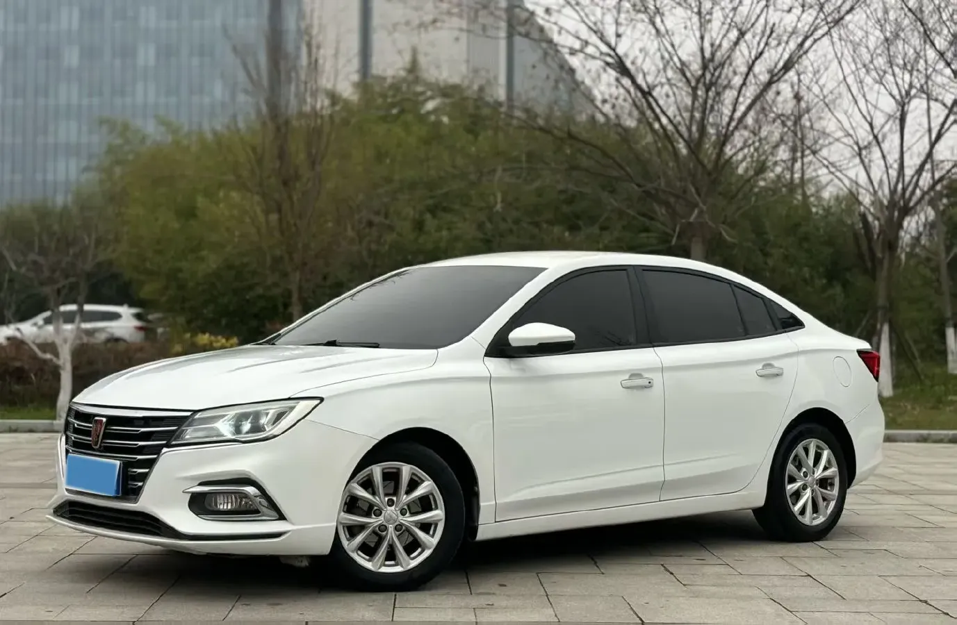 2020 Roewe i5 1.5L 120HP L4 5MT,autocango,china used car exporter,china ev exporter,chinese used car exporter,chinese used ev exporter