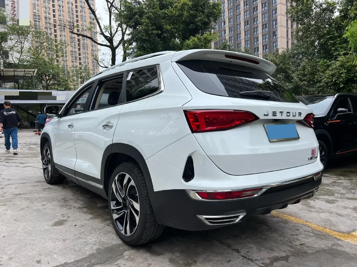 2019 Jetour X90 1.5T 147HP L4 6MT,autocango,china used car exporter,china ev exporter,chinese used car exporter,chinese used ev exporter