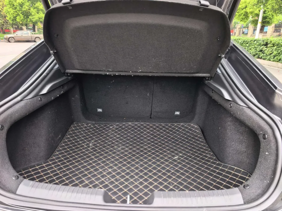 2024 ChangAn UNI-V 1.5T 188HP L4 7DCT,autocango,china used car exporter,china ev exporter,chinese used car exporter,chinese used ev exporter