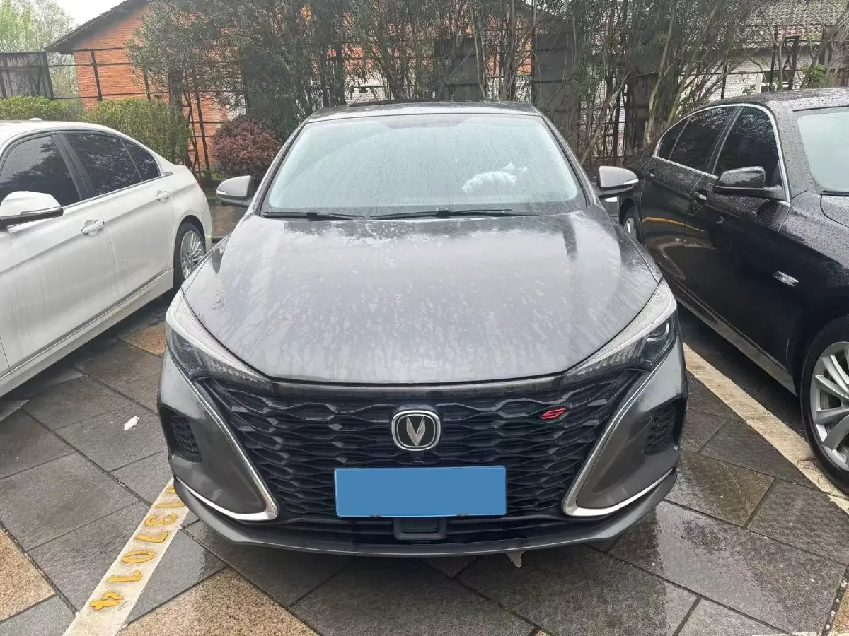 2021 ChangAn Eado 1.4T 160HP L4 7DCT,autocango,china used car exporter,china ev exporter,chinese used car exporter,chinese used ev exporter