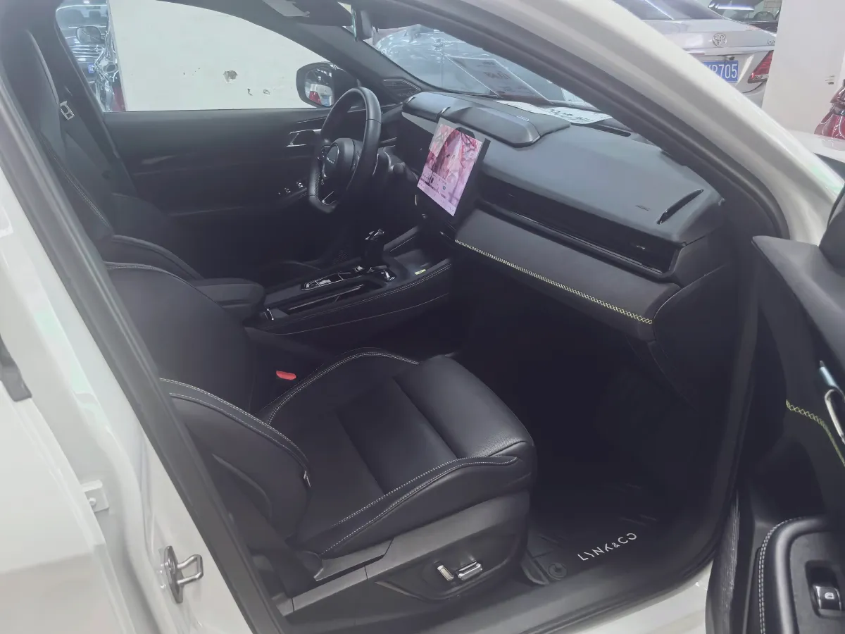 2023 MAXUS G50 1.5T 181HP L4 7DCT,autocango,china used car exporter,china ev exporter,chinese used car exporter,chinese used ev exporter