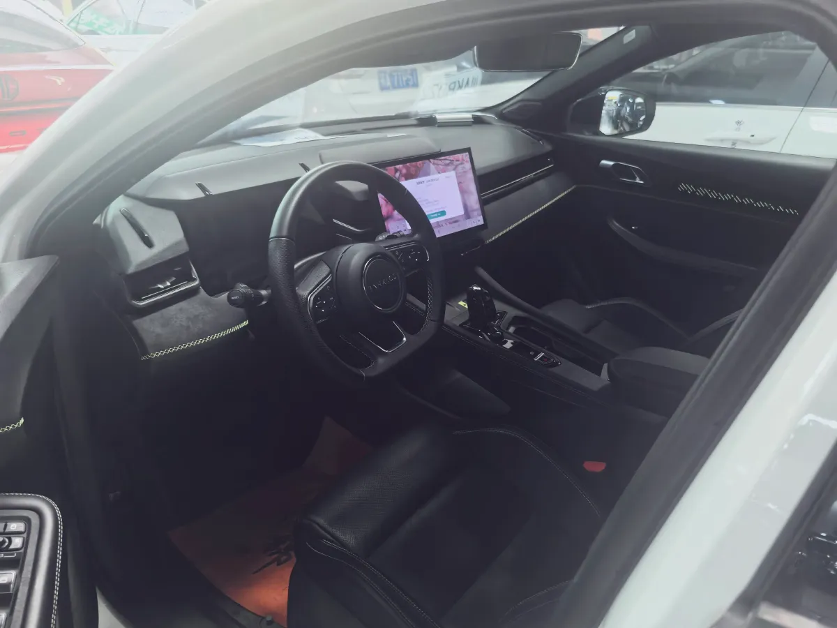 2023 MAXUS G50 1.5T 181HP L4 7DCT,autocango,china used car exporter,china ev exporter,chinese used car exporter,chinese used ev exporter