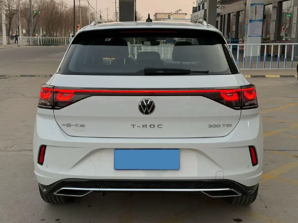 2025 Volkswagen T-Roc 1.5T 160HP L4 7DCT,autocango,china used car exporter,china ev exporter,chinese used car exporter,chinese used ev exporter
