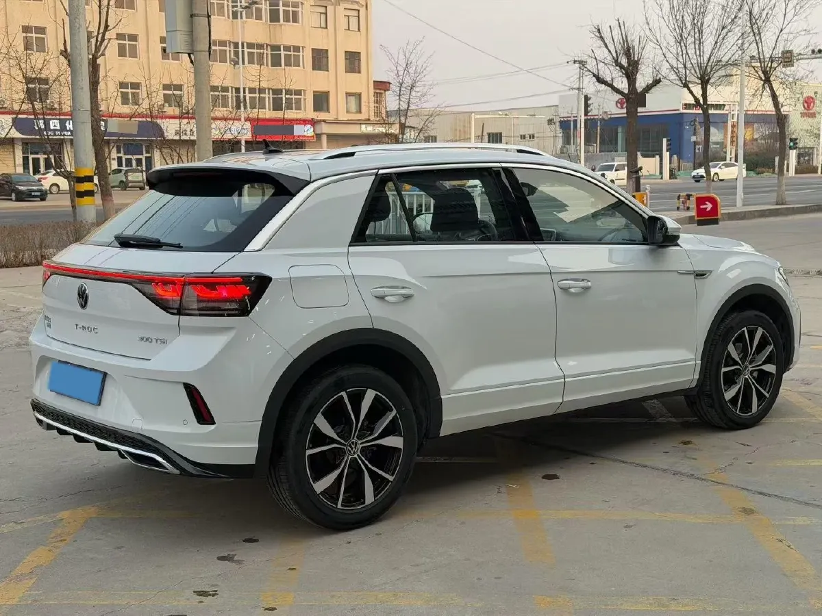 2025 Volkswagen T-Roc 1.5T 160HP L4 7DCT,autocango,china used car exporter,china ev exporter,chinese used car exporter,chinese used ev exporter