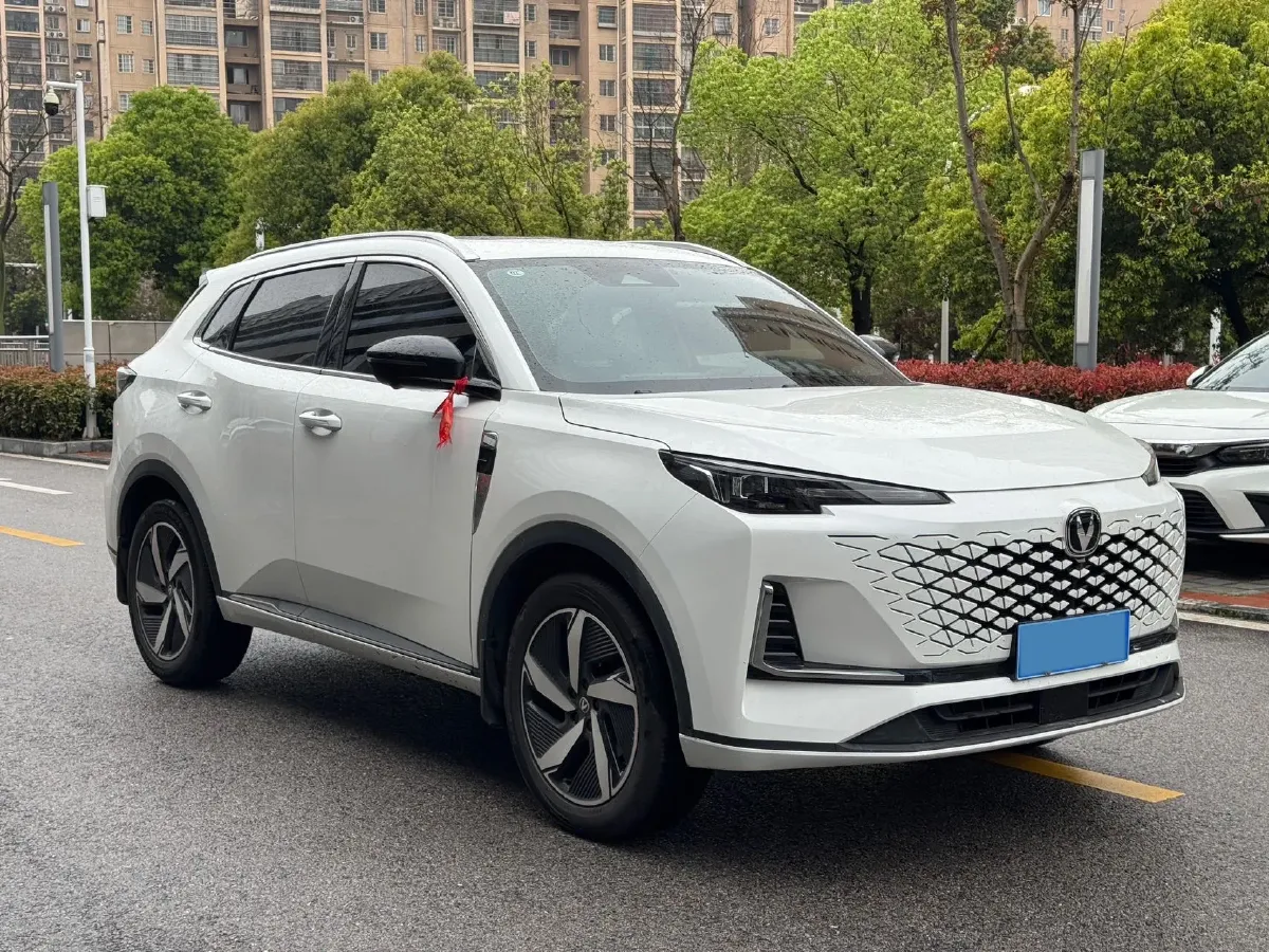 2025 ChangAn CS55 Plus 1.5T 192HP L4 7DCT,autocango,china used car exporter,china ev exporter,chinese used car exporter,chinese used ev exporter