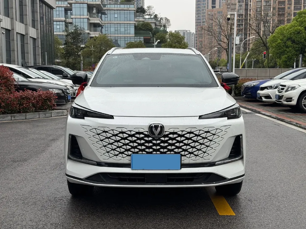2025 ChangAn CS55 Plus 1.5T 192HP L4 7DCT,autocango,china used car exporter,china ev exporter,chinese used car exporter,chinese used ev exporter