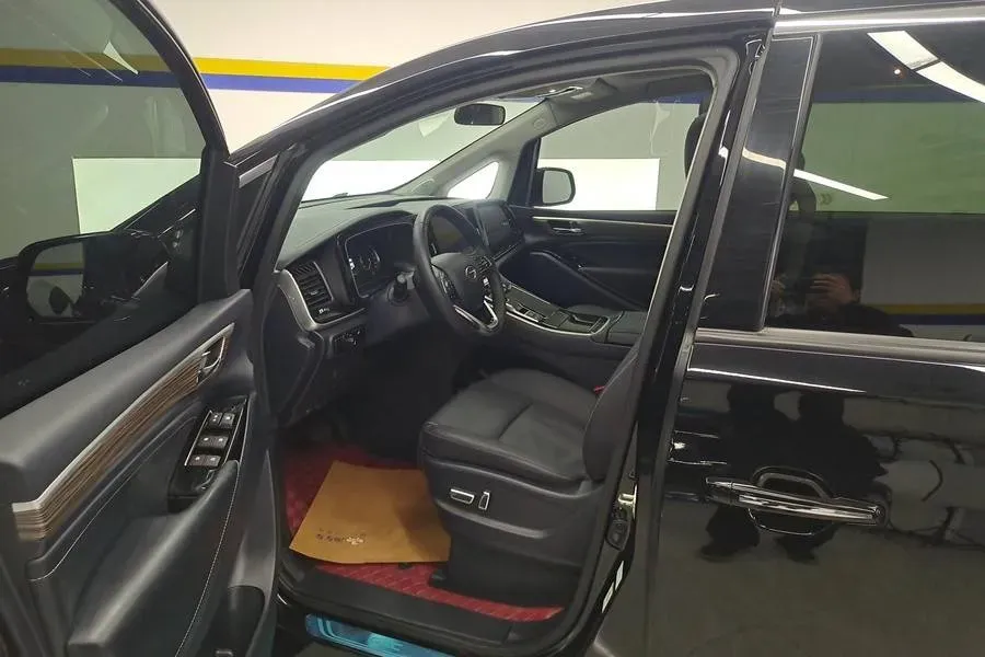 2023 GAC Trumpchi M8 2.0T 252HP L4 8AT,autocango,china used car exporter,china ev exporter,chinese used car exporter,chinese used ev exporter