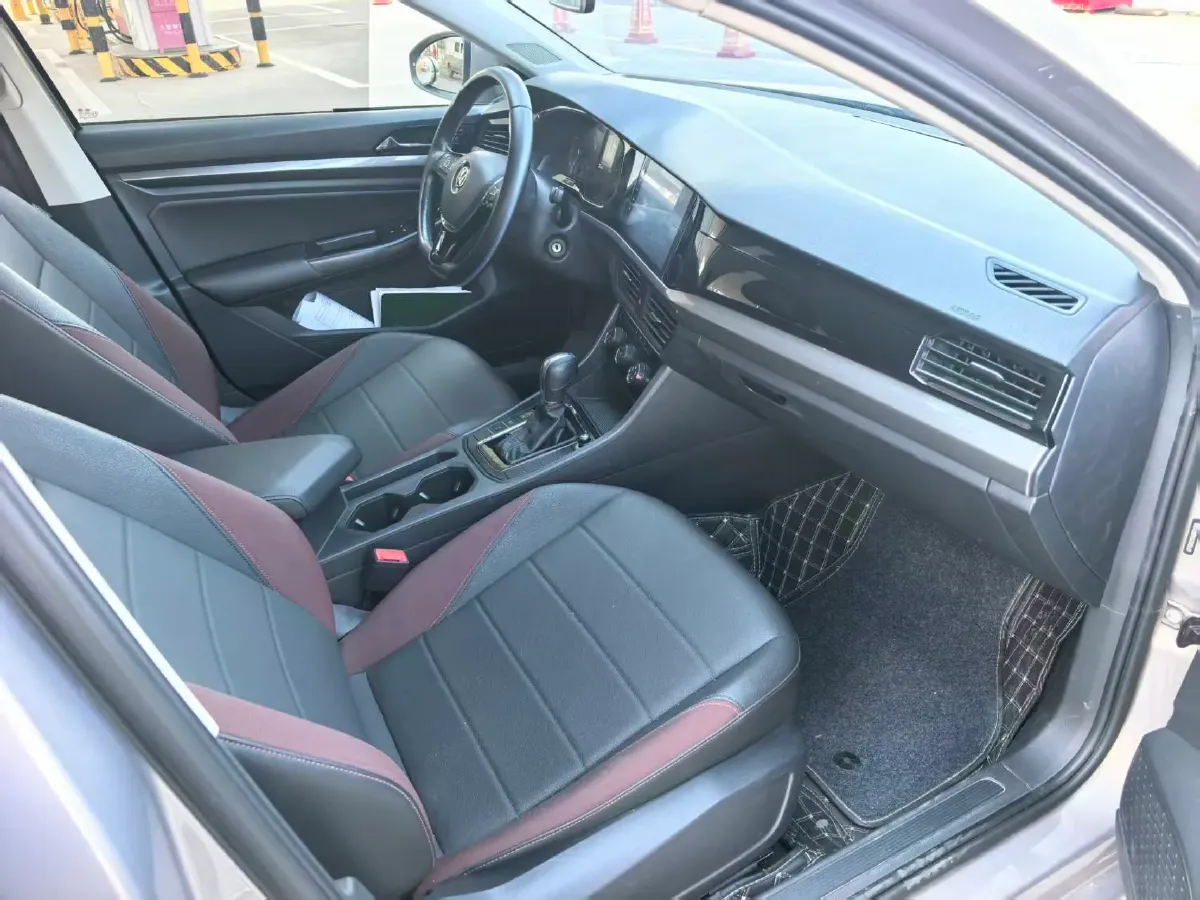 2019 Bestune T77 1.2T 143HP L4 7DCT,autocango,china used car exporter,china ev exporter,chinese used car exporter,chinese used ev exporter