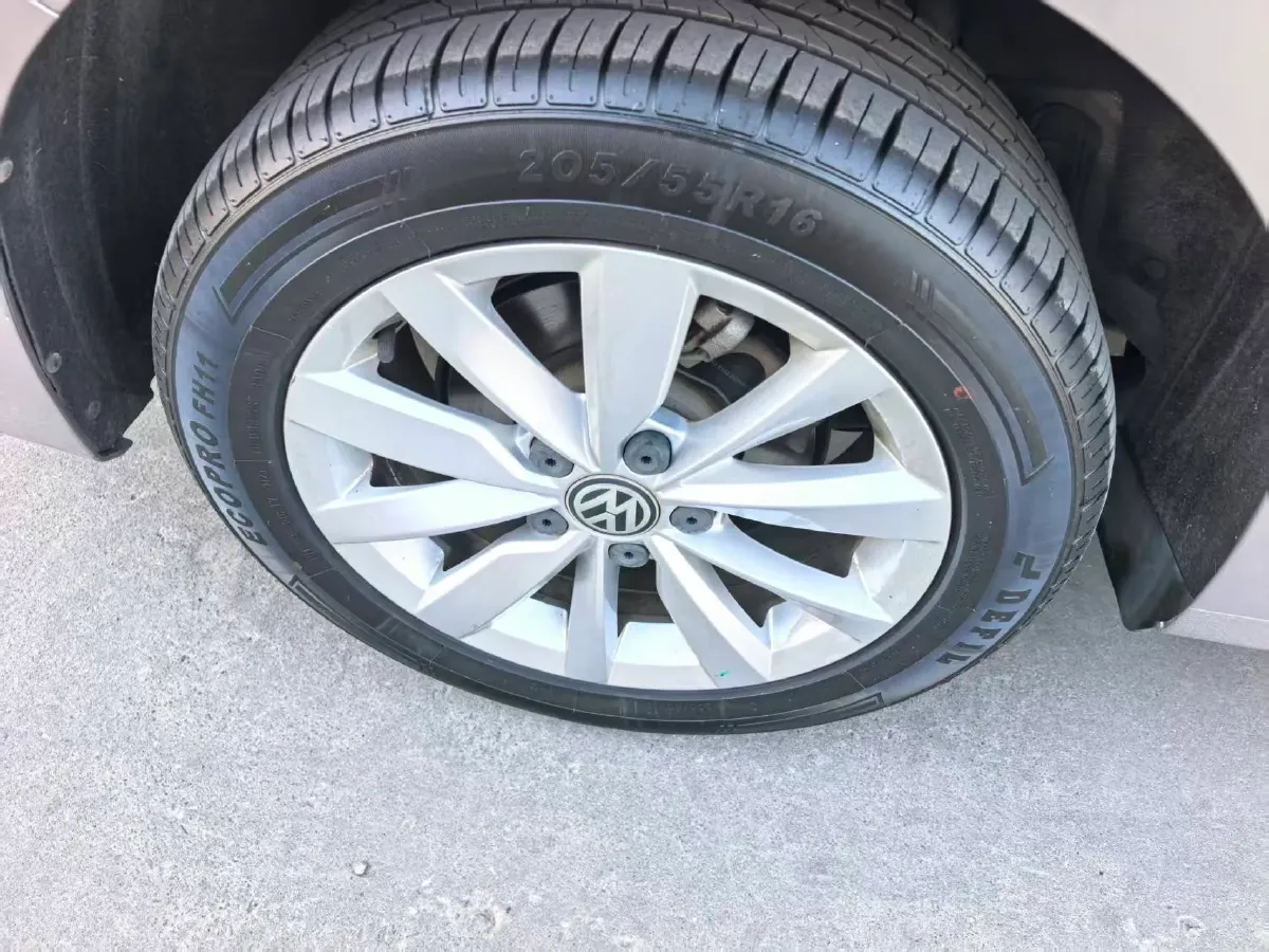 2019 Bestune T77 1.2T 143HP L4 7DCT,autocango,china used car exporter,china ev exporter,chinese used car exporter,chinese used ev exporter