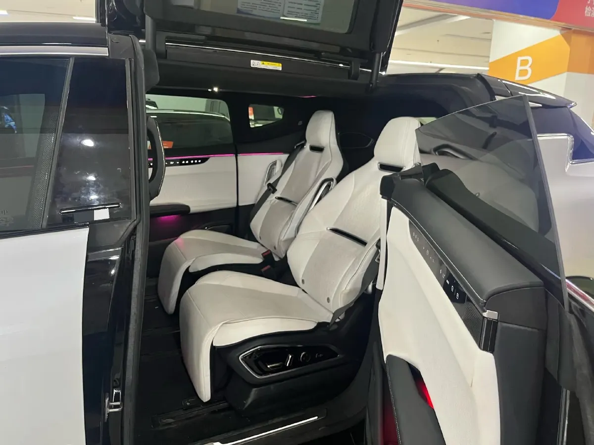 2021 HiPhi X BEV 97KWH,autocango,china used car exporter,china ev exporter,chinese used car exporter,chinese used ev exporter