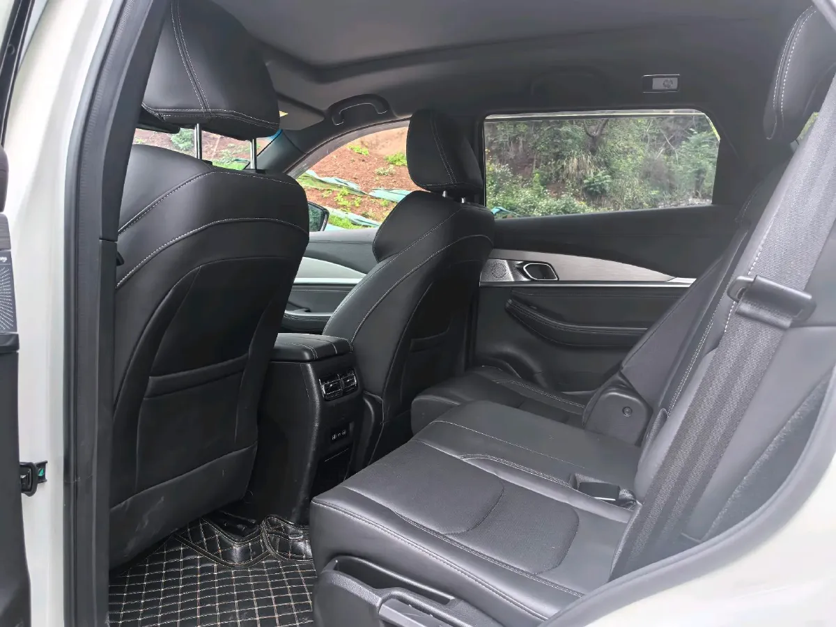 2020 Jetour X90 1.5T 156HP L4 6DCT,autocango,china used car exporter,china ev exporter,chinese used car exporter,chinese used ev exporter