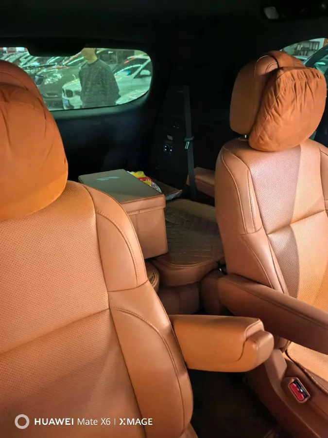 2023 Li L8 Range Extended 154HP REEV 40.9KWH,autocango,china used car exporter,china ev exporter,chinese used car exporter,chinese used ev exporter