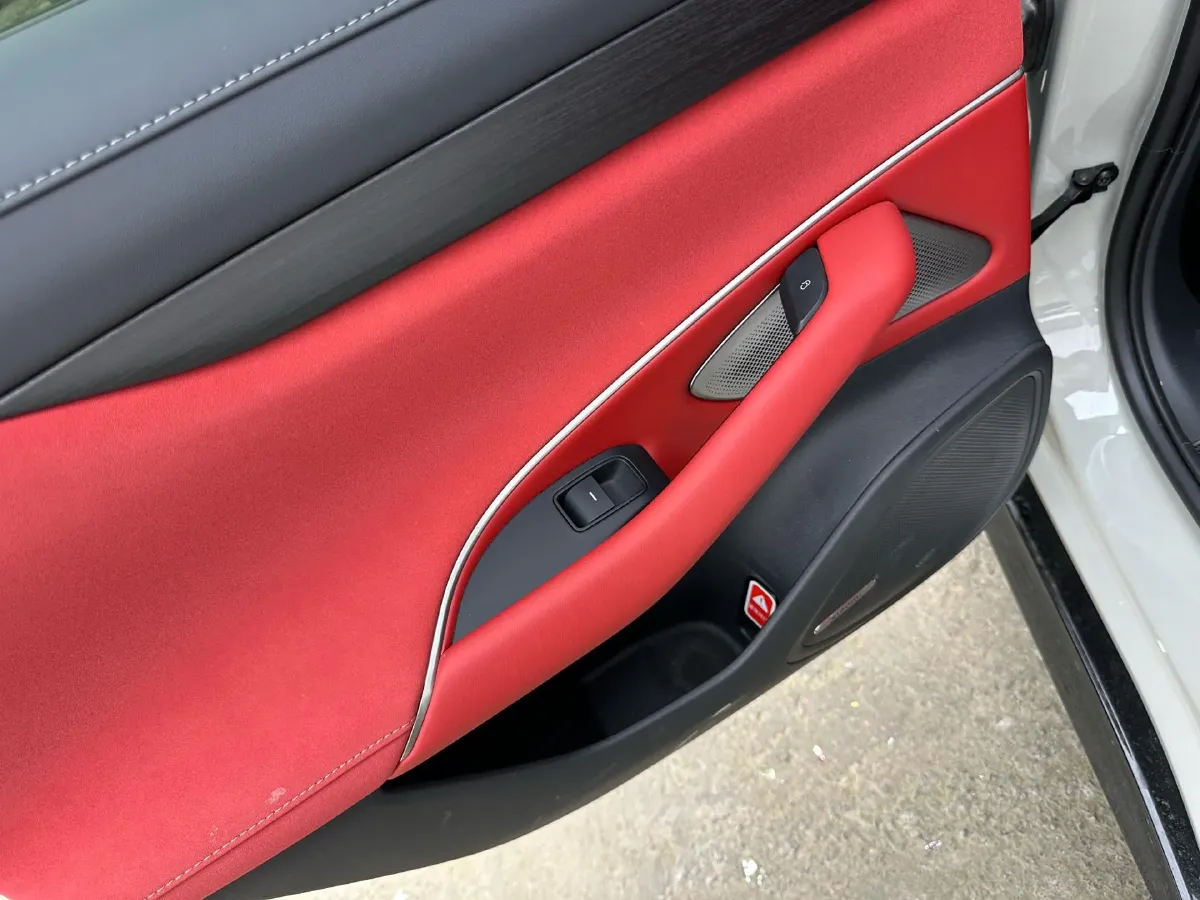 2024 MI SU7 BEV 94.3KWH,autocango,china used car exporter,china ev exporter,chinese used car exporter,chinese used ev exporter