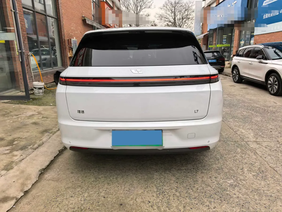 2023 Li L7 Range Extended 154HP REEV 40.9KWH,autocango,china used car exporter,china ev exporter,chinese used car exporter,chinese used ev exporter