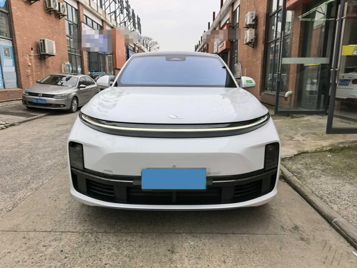 2023 Li L7 Range Extended 154HP REEV 40.9KWH,autocango,china used car exporter,china ev exporter,chinese used car exporter,chinese used ev exporter