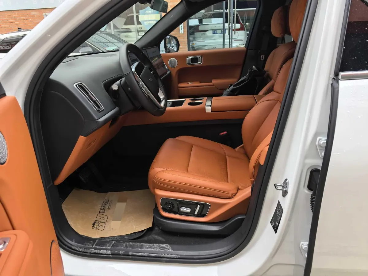 2023 Li L7 Range Extended 154HP REEV 40.9KWH,autocango,china used car exporter,china ev exporter,chinese used car exporter,chinese used ev exporter