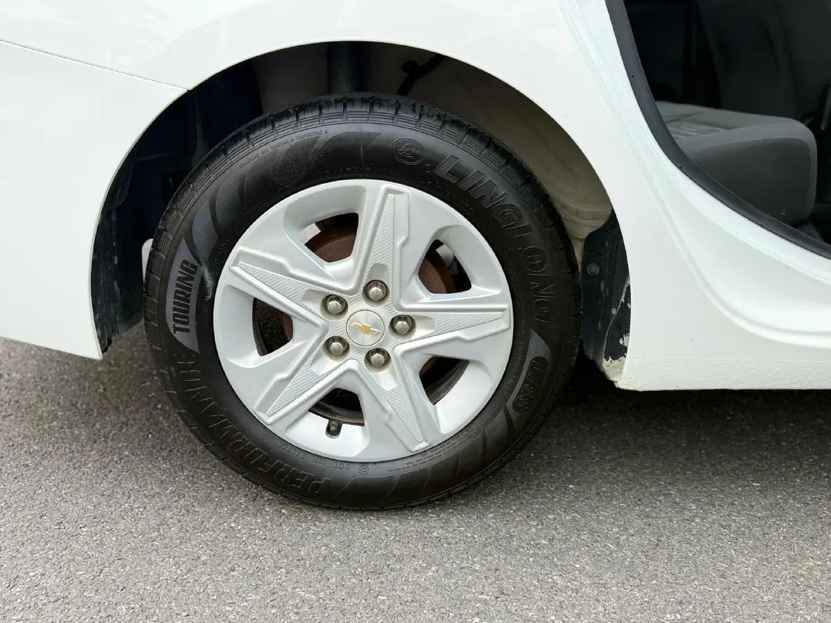 2019 Chevrolet Cavalier 1.5L 113HP L4 6AT,autocango,china used car exporter,china ev exporter,chinese used car exporter,chinese used ev exporter