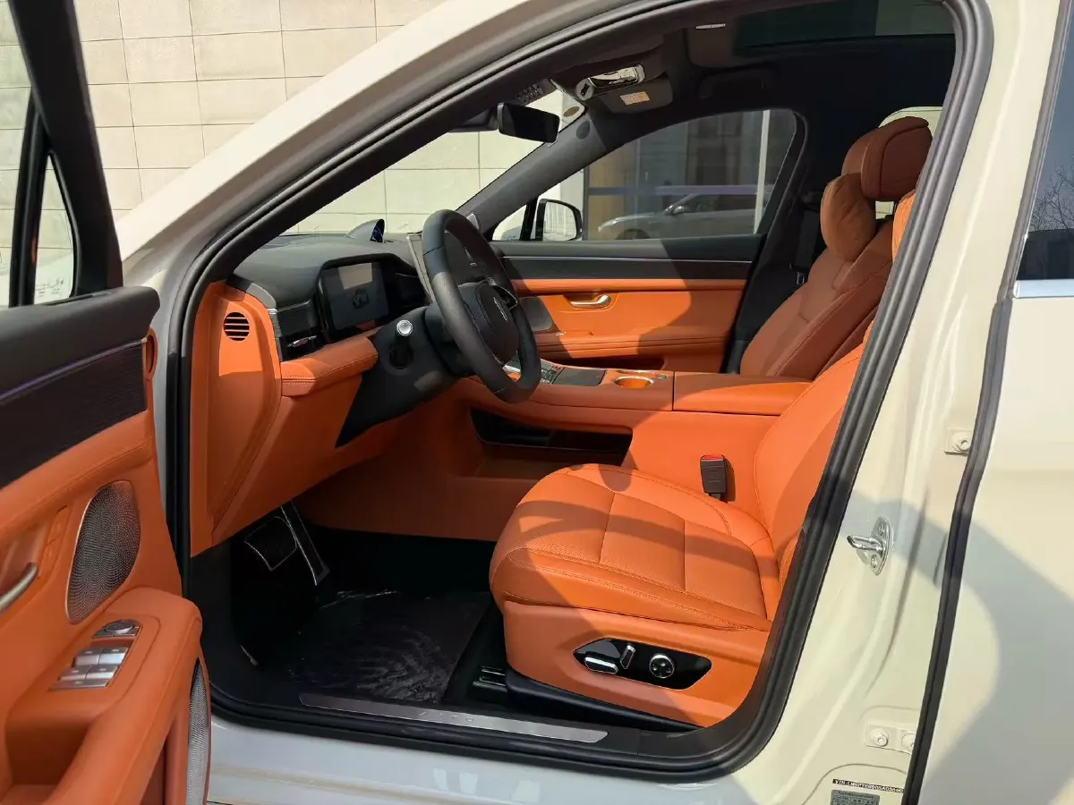 2025 AITO AITO M5 1.5T 152HP L4 REEV 42KWH,autocango,china used car exporter,china ev exporter,chinese used car exporter,chinese used ev exporter