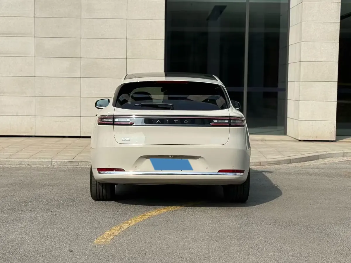 2025 AITO AITO M5 1.5T 152HP L4 REEV 42KWH,autocango,china used car exporter,china ev exporter,chinese used car exporter,chinese used ev exporter