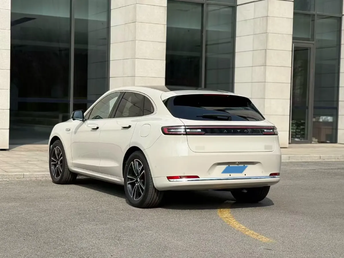 2025 AITO AITO M5 1.5T 152HP L4 REEV 42KWH,autocango,china used car exporter,china ev exporter,chinese used car exporter,chinese used ev exporter