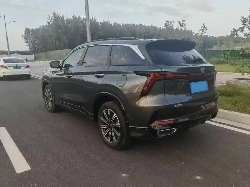 2024 ChangAn CS75 Plus 1.5T 188HP L4 8AT,autocango,china used car exporter,china ev exporter,chinese used car exporter,chinese used ev exporter