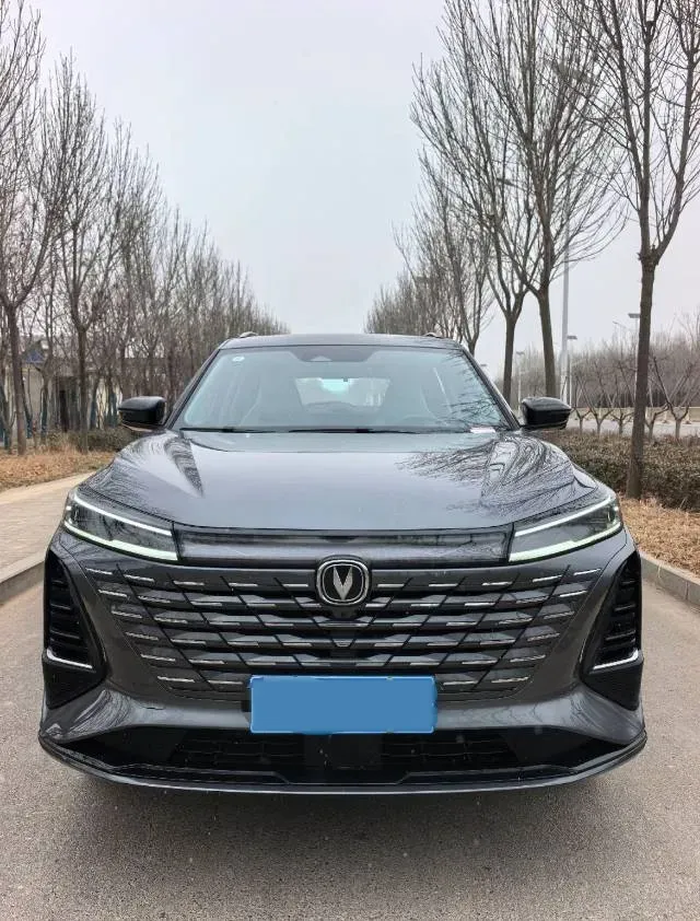 2024 ChangAn CS75 Plus 1.5T 188HP L4 8AT,autocango,china used car exporter,china ev exporter,chinese used car exporter,chinese used ev exporter