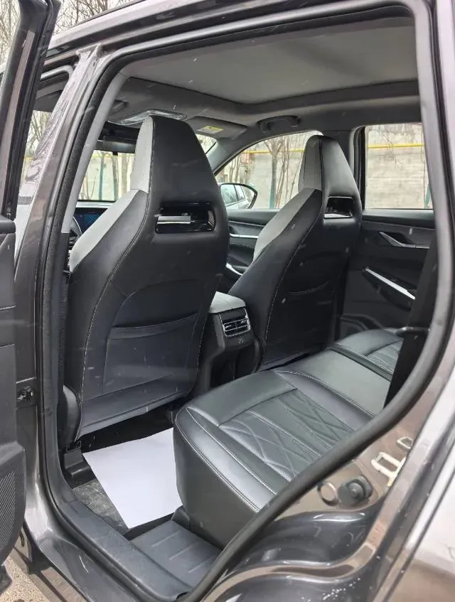 2024 ChangAn CS75 Plus 1.5T 188HP L4 8AT,autocango,china used car exporter,china ev exporter,chinese used car exporter,chinese used ev exporter