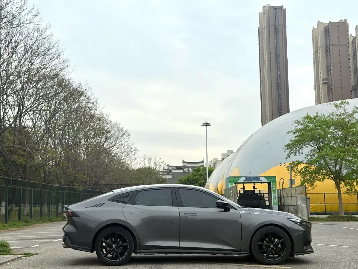 2022 ChangAn UNI-V 1.5T 188HP L4 7DCT,autocango,china used car exporter,china ev exporter,chinese used car exporter,chinese used ev exporter