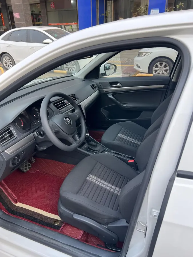 2019 Volkswagen T-Cross 1.5L 113HP L4 6AT,autocango,china used car exporter,china ev exporter,chinese used car exporter,chinese used ev exporter