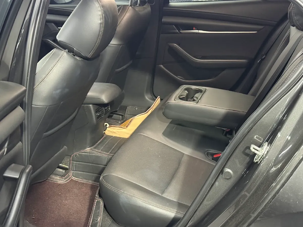 2022 Mazda 3 Axela 2.0L 158HP L4 6AT,autocango,china used car exporter,china ev exporter,chinese used car exporter,chinese used ev exporter