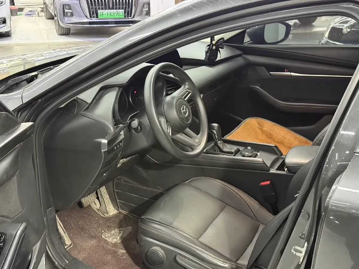 2022 Mazda 3 Axela 2.0L 158HP L4 6AT,autocango,china used car exporter,china ev exporter,chinese used car exporter,chinese used ev exporter