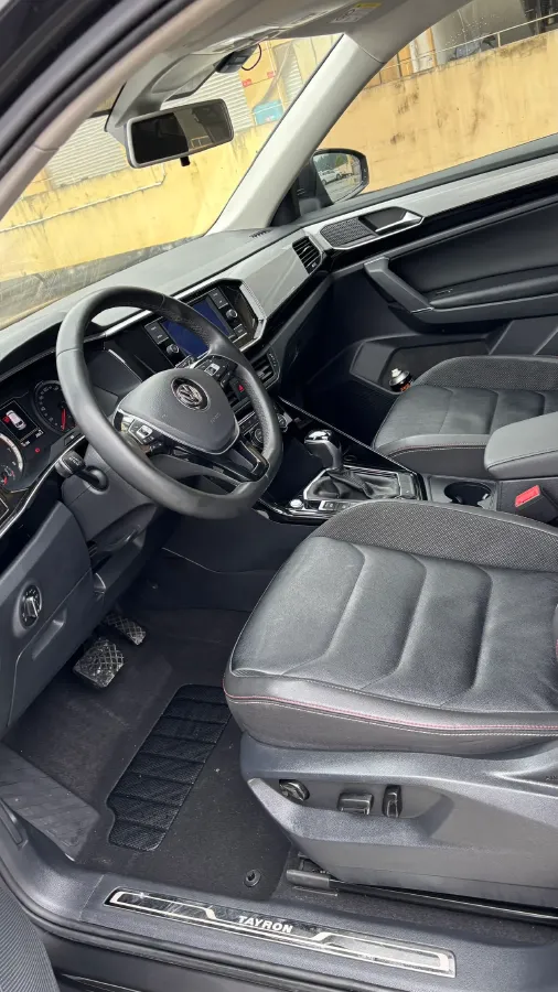 2019 Jeep Cherokee 2.0T 234HP L4 9AT,autocango,china used car exporter,china ev exporter,chinese used car exporter,chinese used ev exporter