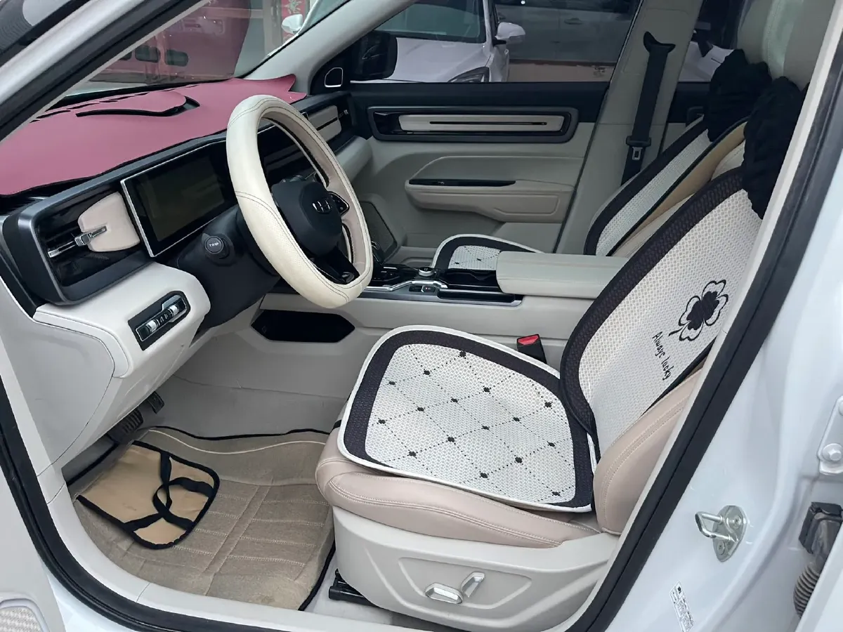 2023 Geely ICON 1.5T 181HP L4 7DCT,autocango,china used car exporter,china ev exporter,chinese used car exporter,chinese used ev exporter