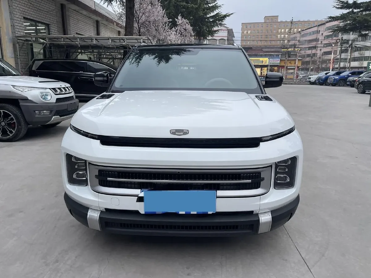 2023 Geely ICON 1.5T 181HP L4 7DCT,autocango,china used car exporter,china ev exporter,chinese used car exporter,chinese used ev exporter