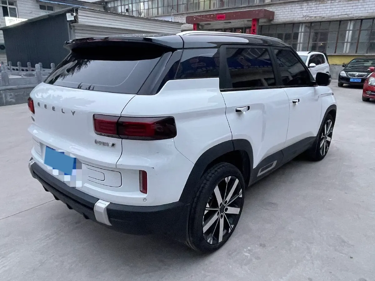 2023 Geely ICON 1.5T 181HP L4 7DCT,autocango,china used car exporter,china ev exporter,chinese used car exporter,chinese used ev exporter