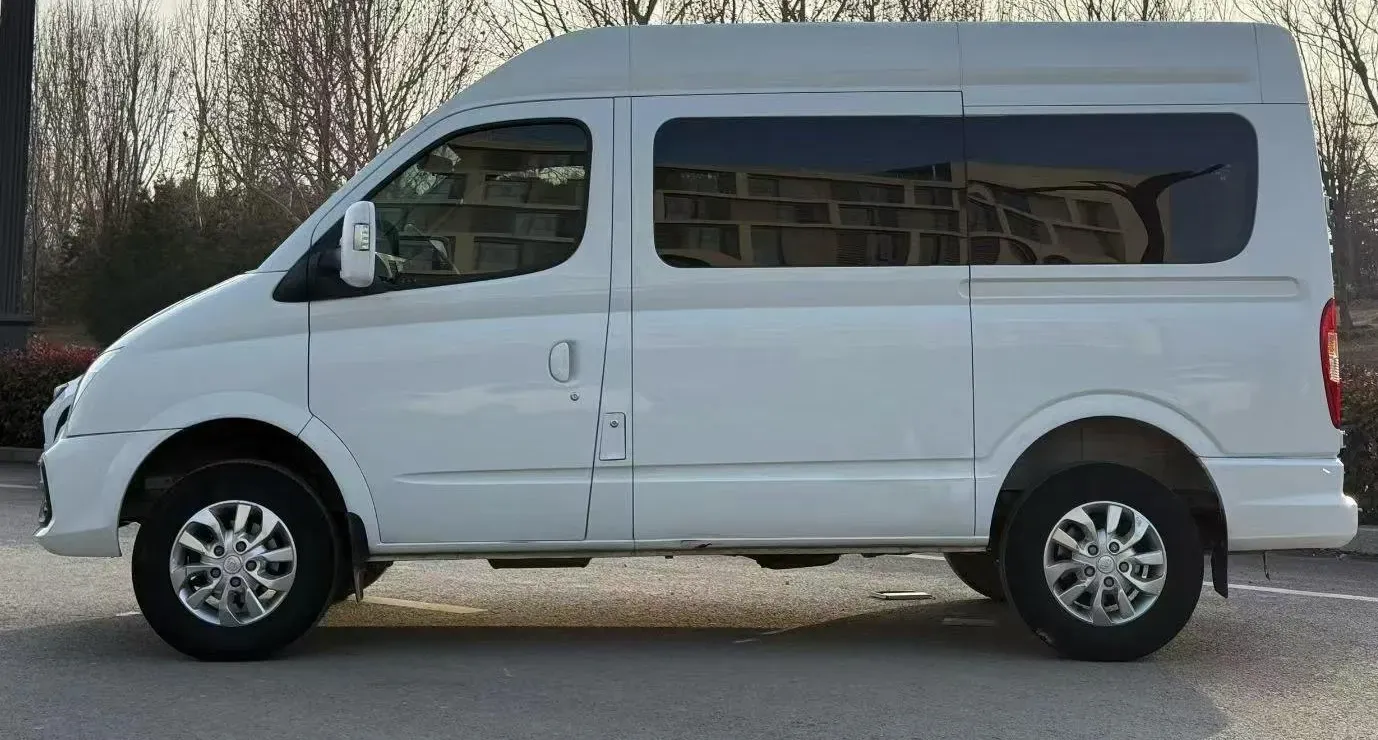 2021 MAXUS XinTu V80 2.0T 139HP L4 6MT,autocango,china used car exporter,china ev exporter,chinese used car exporter,chinese used ev exporter