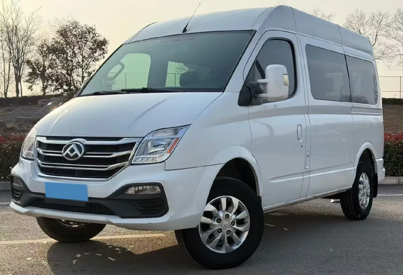2021 MAXUS XinTu V80 2.0T 139HP L4 6MT,autocango,china used car exporter,china ev exporter,chinese used car exporter,chinese used ev exporter