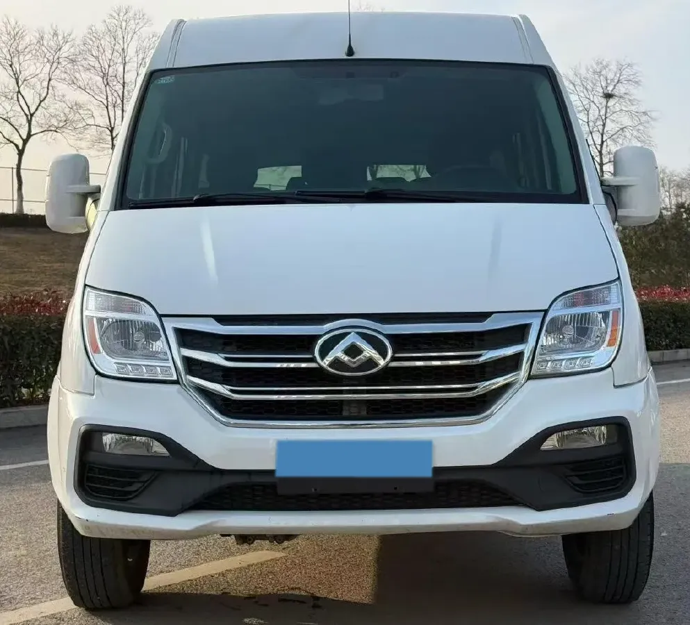 2021 MAXUS XinTu V80 2.0T 139HP L4 6MT,autocango,china used car exporter,china ev exporter,chinese used car exporter,chinese used ev exporter