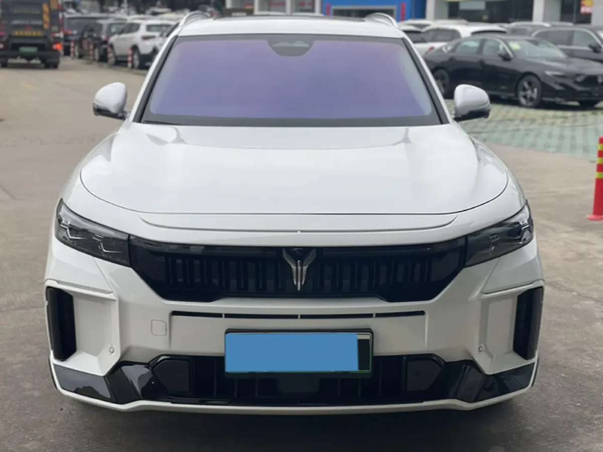 2024 Voyah FREE 1.5T 150HP L4 REEV 39.2KWH,autocango,china used car exporter,china ev exporter,chinese used car exporter,chinese used ev exporter