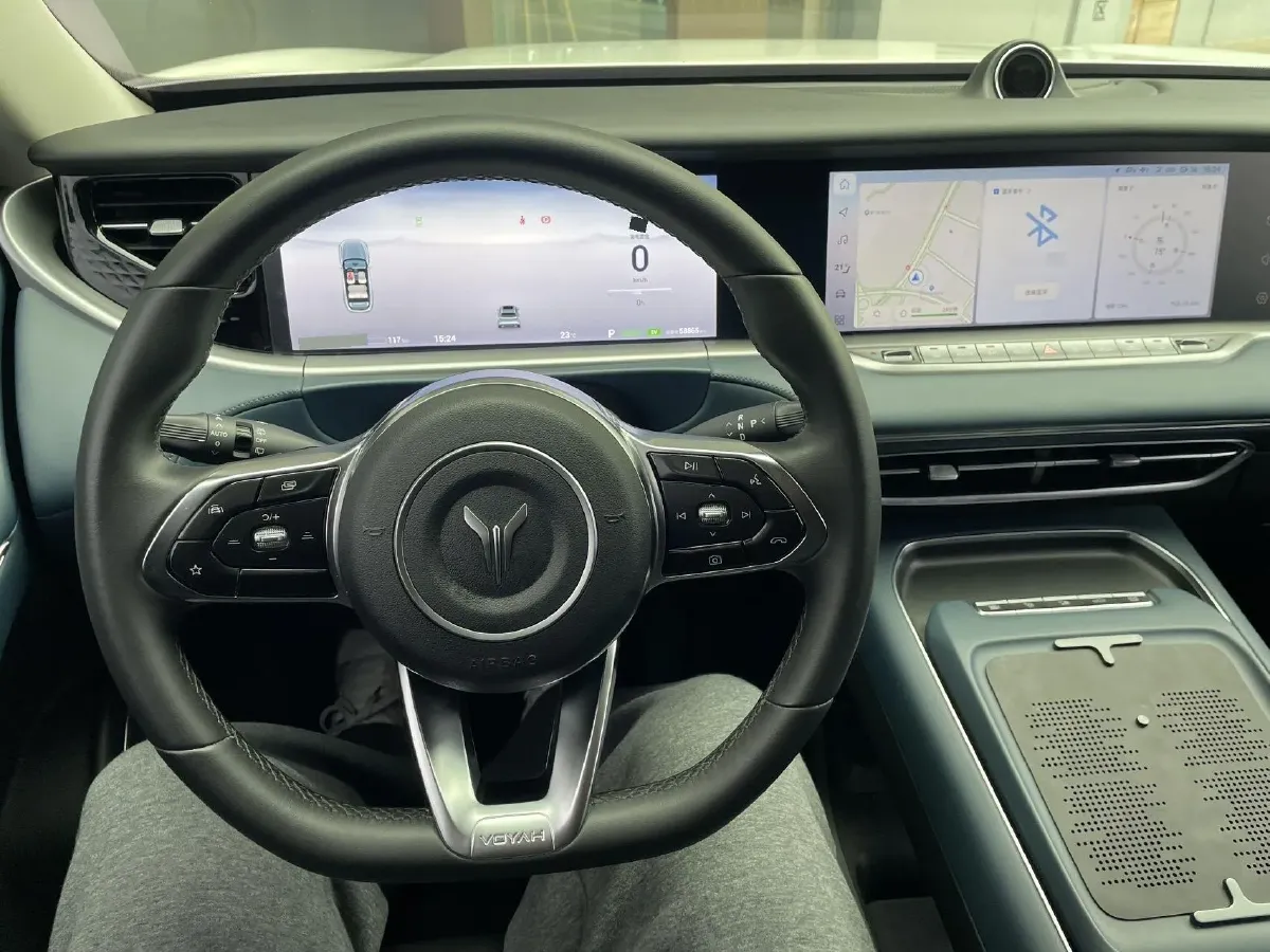 2024 Voyah FREE 1.5T 150HP L4 REEV 39.2KWH,autocango,china used car exporter,china ev exporter,chinese used car exporter,chinese used ev exporter