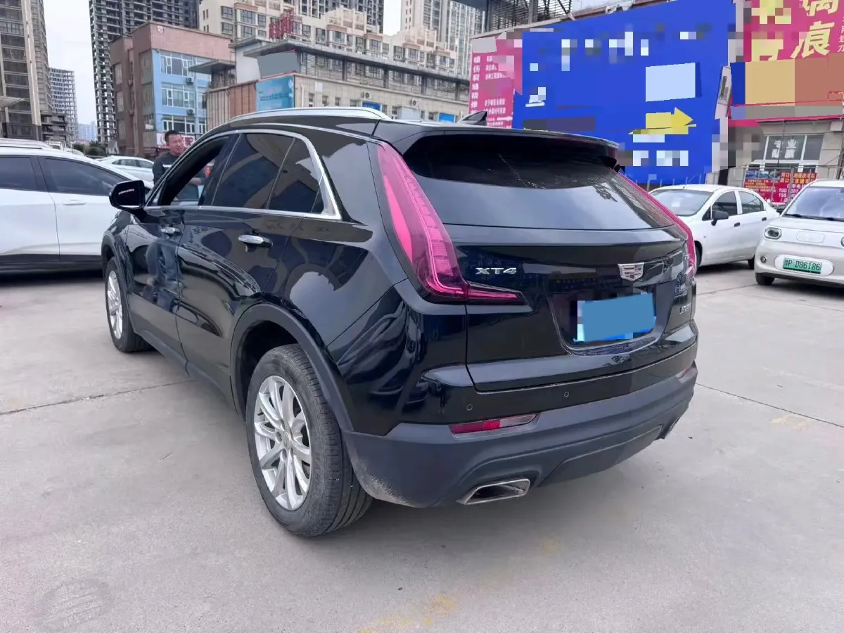 2018 Cadillac XT4 2.0T 241HP L4 9AT,autocango,china used car exporter,china ev exporter,chinese used car exporter,chinese used ev exporter
