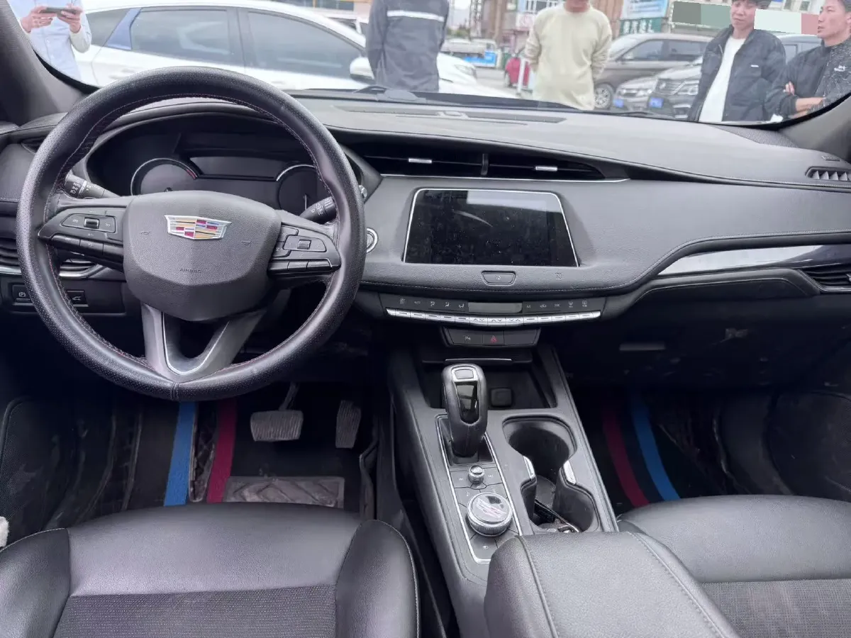 2018 Cadillac XT4 2.0T 241HP L4 9AT,autocango,china used car exporter,china ev exporter,chinese used car exporter,chinese used ev exporter