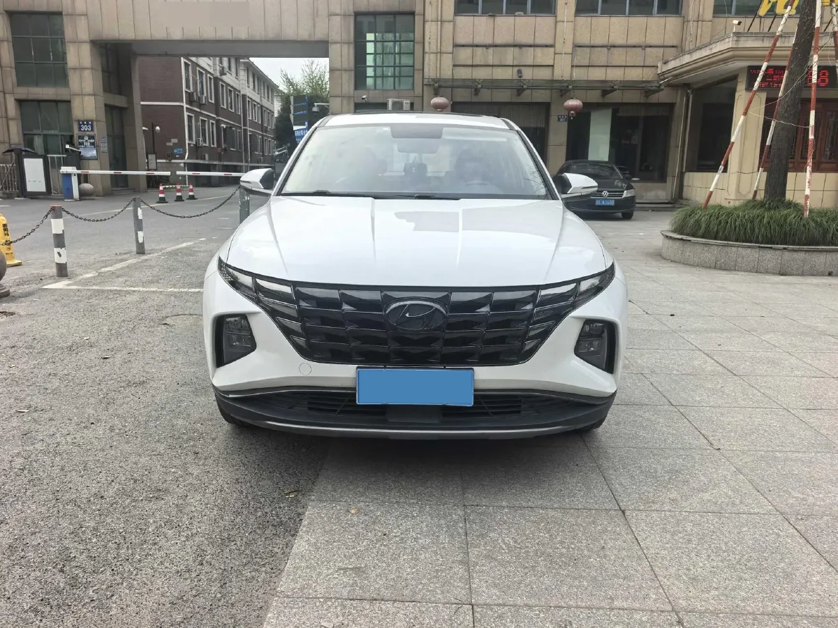 2021 Hyundai Tucson 1.5T 200HP L4 7DCT,autocango,china used car exporter,china ev exporter,chinese used car exporter,chinese used ev exporter
