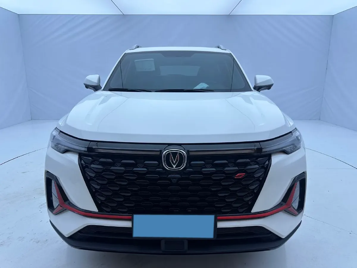 2022 ChangAn CS35 Plus 1.4T 160HP L4 7DCT,autocango,china used car exporter,china ev exporter,chinese used car exporter,chinese used ev exporter