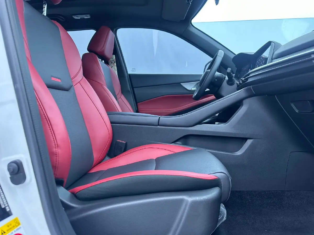 2022 ChangAn CS35 Plus 1.4T 160HP L4 7DCT,autocango,china used car exporter,china ev exporter,chinese used car exporter,chinese used ev exporter