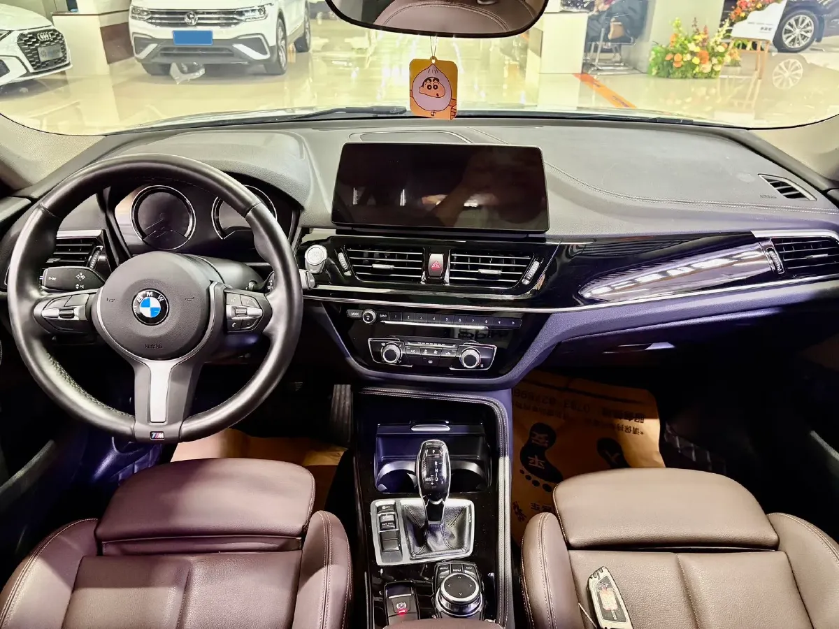 2022 BMW 1 Series 1.5T 140HP L3 7DCT,autocango,china used car exporter,china ev exporter,chinese used car exporter,chinese used ev exporter