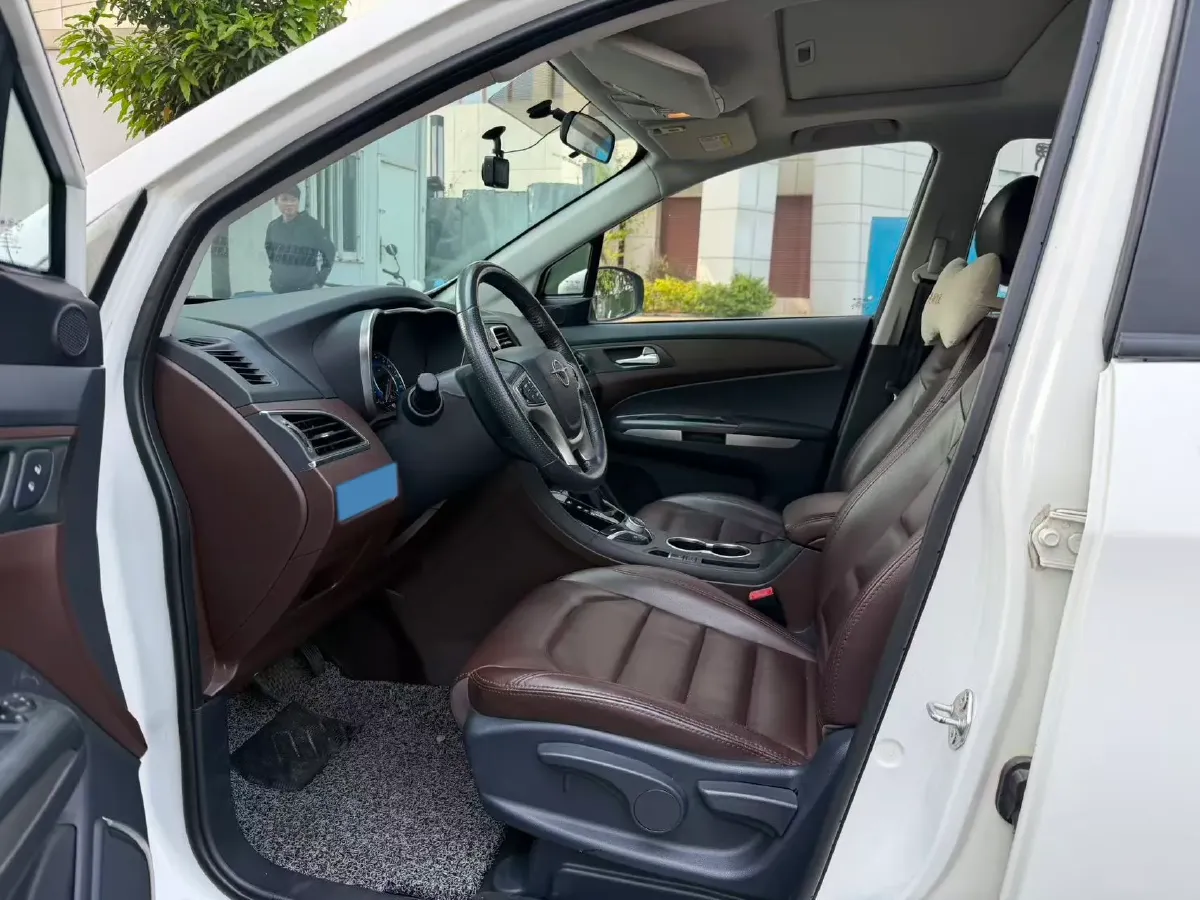 2017 HaiMa Family F7 1.5T 165HP L4 6AT,autocango,china used car exporter,china ev exporter,chinese used car exporter,chinese used ev exporter